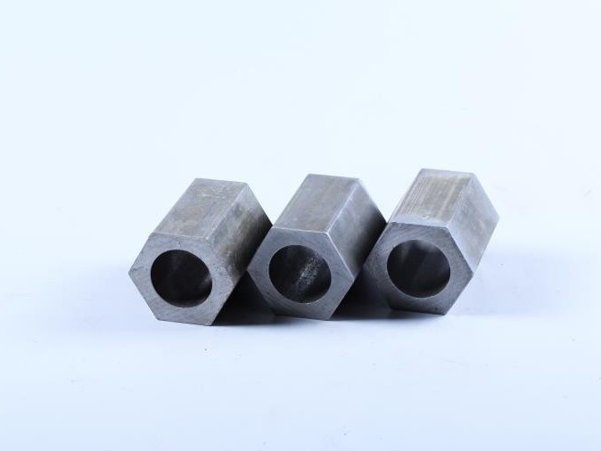 六角無縫鋼管多少錢一噸？